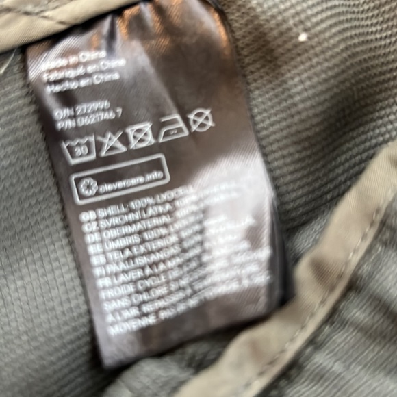 Gorgeous pair of ladies shorts, Size 14 EUC - Picture 9 of 12